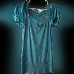 Beautiful turquoise top